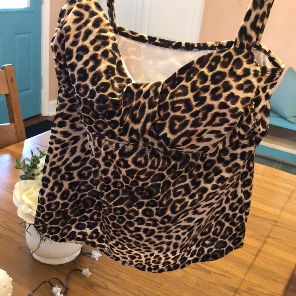 Women’s tankini top
